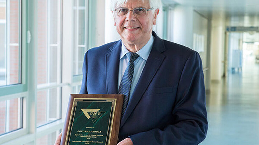 Prof. Dr. Dr. h.c. mult. Gottfried Schmalz erhält den “Ryge-Mahler-Award 2019” für seine Forschungsarbeit zur Verbesserung zahnmedizinischer Inlays.