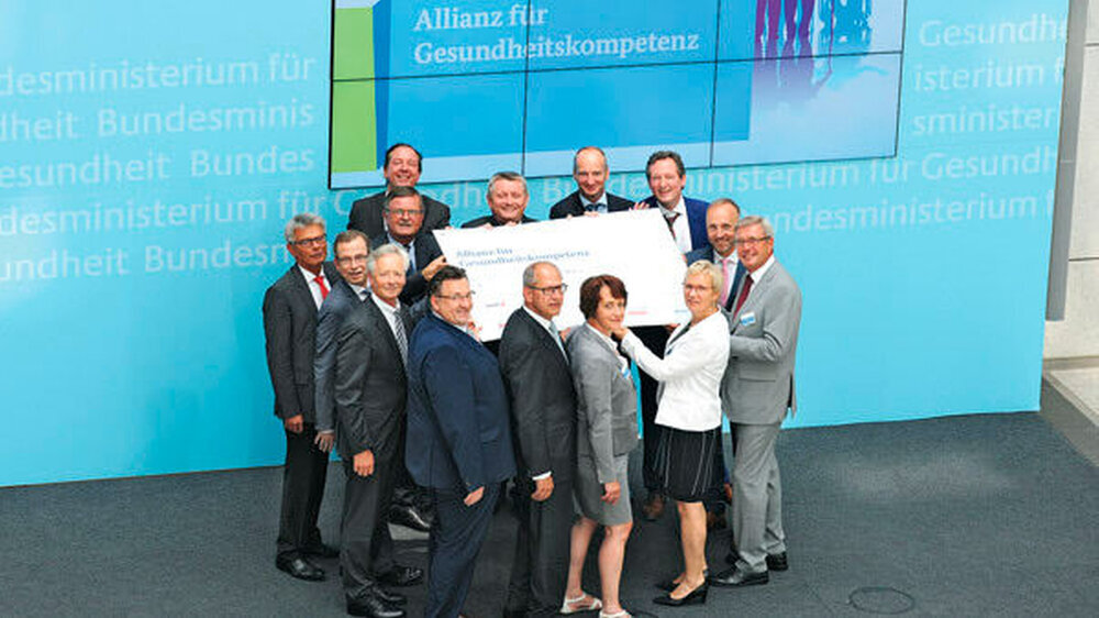 Die Allianz für Gesundheitskompetenz steht – gemeinsam will man sich nun für verständlichere und verlässlichere Gesundheitsinformationen einsetzen. Die Allianz für Gesundheitskompetenz steht – gemeinsam will man sich nun für verständlichere und verlässlichere Gesundheitsinformationen einsetzen.