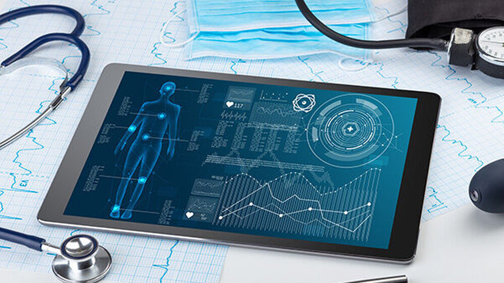 Vor allem die Digitalisierung muss endlich vorangebracht werden. Wissenschaftler fordern bei der Online-Diskussion der BARMER nach der Pandemie eine Reform im Gesundheitswesen.