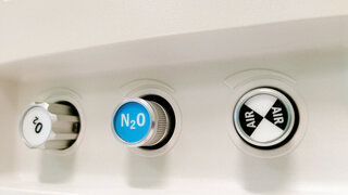 Lachgas N2O