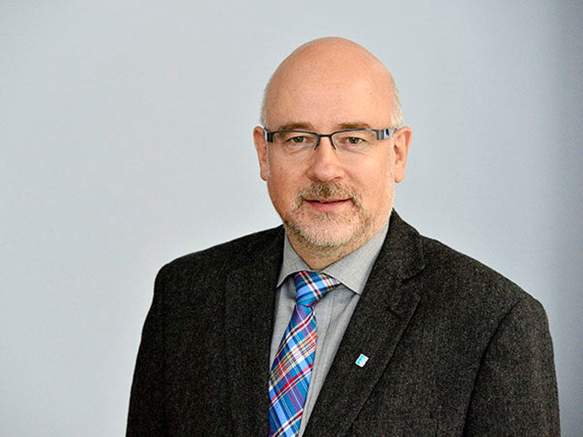 Heinrich wiedergewählt