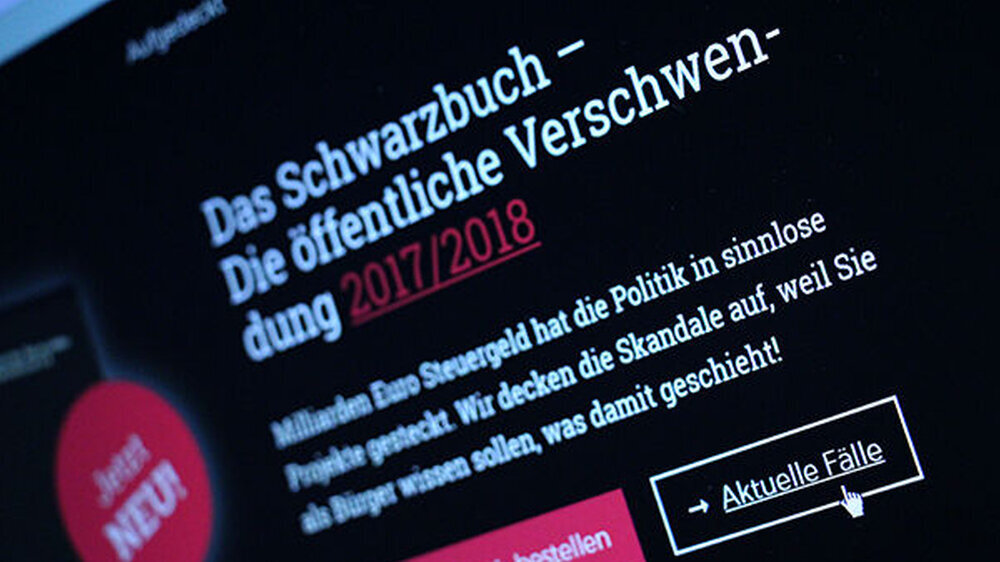 Das Schwarzbuch 2017/2018 kann auf www.schwarzbuch.de kostenlos bestellt werden.
