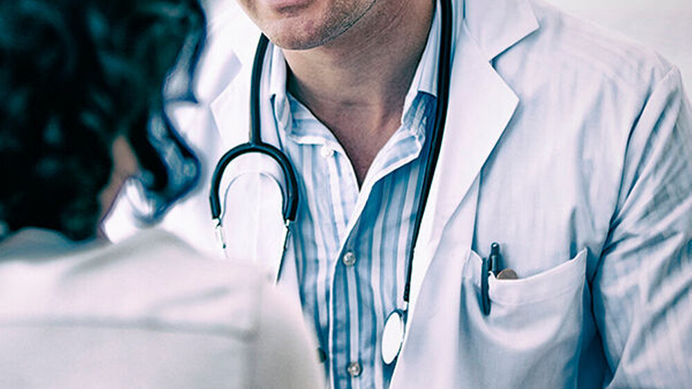 9 von 10 Patienten haben laut KBV-Versichertenbefragung ein super Verhältnis zu ihrem Arzt.