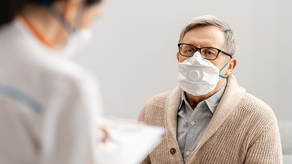 Wissenschaft und Forschung versuchen zu erklären, warum das neuartige Coronavirus Männer stärker trifft als Frauen.