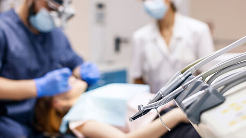 Die Gutachten der GfG zeigen Übereinstimmungen und Unterschiede zwischen dem ausländischen und dem deutschen Zahnmedizinstudium auf. Auf dieser Basis können die Approbationsbehörden in den Ländern eine Entscheidung über die Anerkennung der ausländi