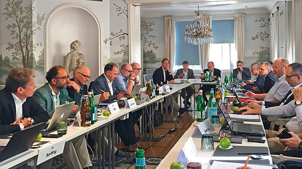 Die Teilnehmer der BZÄK-Klausurtagung Ende Juni in Celle\r\n