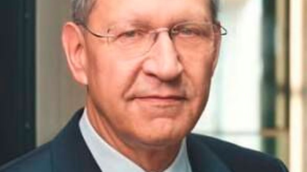 Dr. Peter Engel\r\nPräsident der Bundeszahnärztekammer