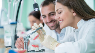 Zahnmedizinstudierende