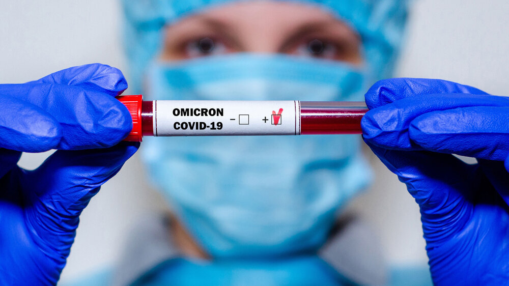 Die STIKO will durch die Verkürzung des Impfabstands den Schutz der Bevölkerung vor schwerem COVID verbessern und die Transmission von Omikron vermindern.