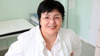 Jenny De la Torre, Ärztin für Obdachlose