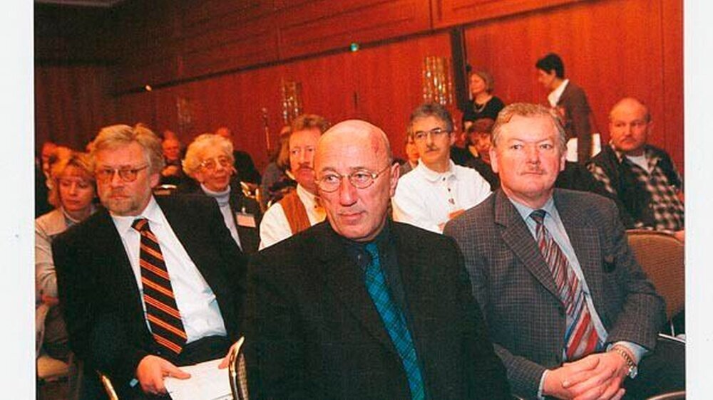 Dreihaupt mit seinem Vizepräsidenten Burkhard Labs (r.), in den 1990er Jahren bei der Winterfortbildung im niedersächsischen Braunlage.