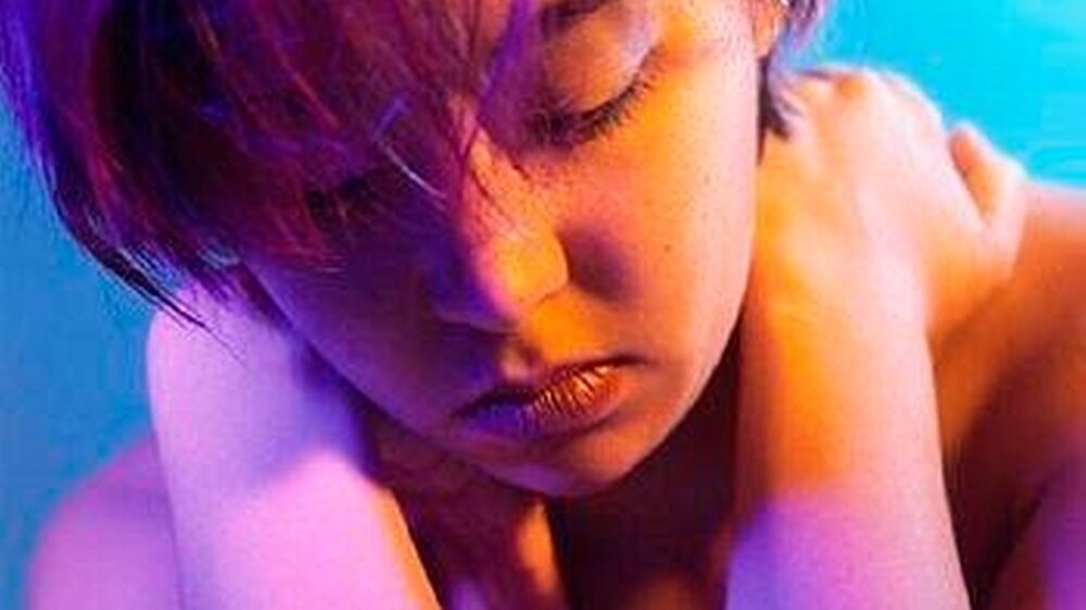 Nackenschmerzen, Verspannungen der Schulter – oft steckt die Psyche dahinter.