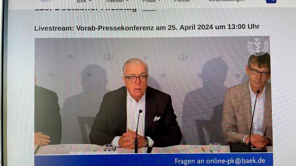 PK im Vorfeld zum Ärztetag 2024: Dr. Klaus Reinhardt und Ulrich Langenberg PK im Vorfeld zum Ärztetag 2024: Dr. Klaus Reinhardt und Ulrich Langenberg