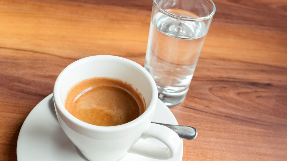Espresso und Wasser Espresso und Wasser
