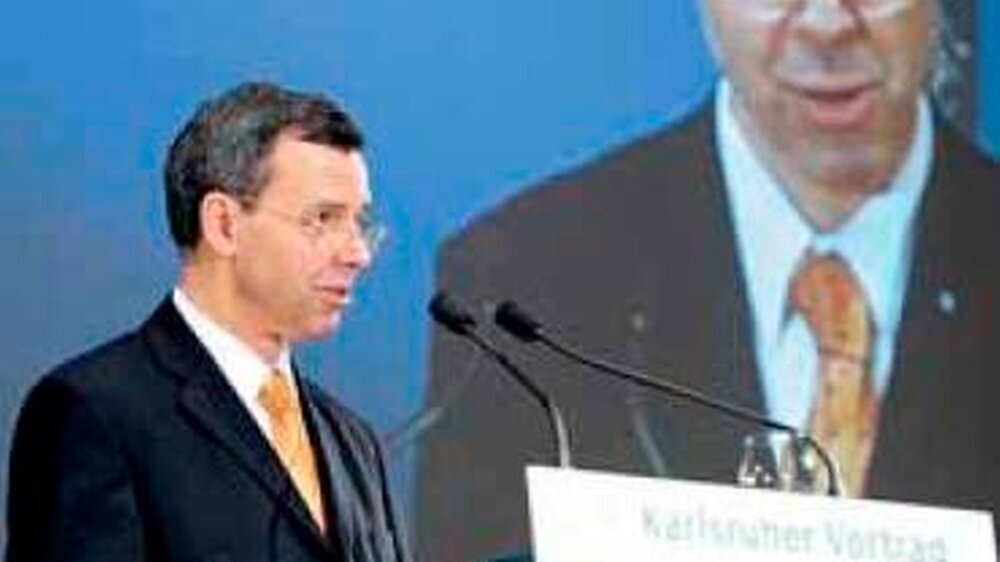 ” Prothetik kann so demotivierend sein, Prothetik kann aber auch solchen Spaß machen!\r\nProthetik bedeutet täglichen Kampf, Kampf um Kleinigkeiten mit dem Ziel makelloser Schönheit.\r\nAlle Zitate Professor Dr. Winfried Walther (hier im Bild)\r\