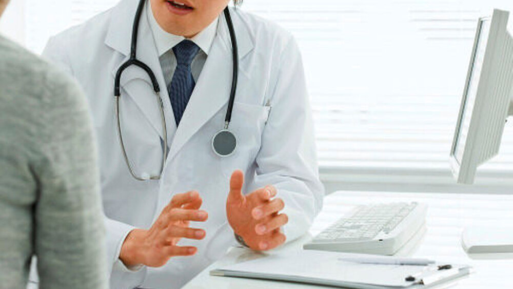 Patientenaufklärung ist nicht nur Gesetzespflicht für (Zahn-)Ärzte, sondern alltägliche Routine in Deutschlands Praxen. |