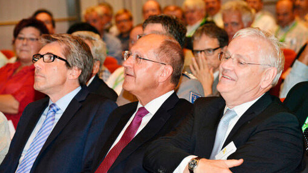 v.l.n.r.: Minister Andreas Storm, Dr. Peter Engel, Prof. Christoph Hommerich\r\n