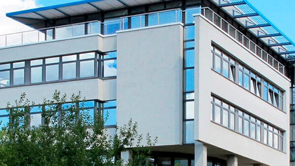 Die Pluradent-Zentrale in Offenbach. Bis zum Sommer will das Unternehmen wieder fit sein.