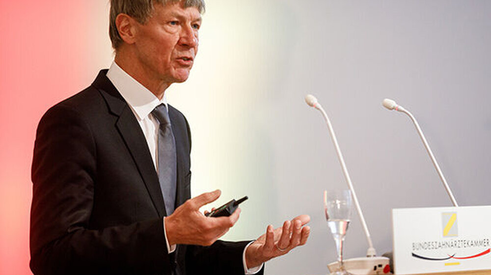 Prof. Dr. Dietmar Oesterreich, Vizepräsident der Bundeszahnärztekammer.