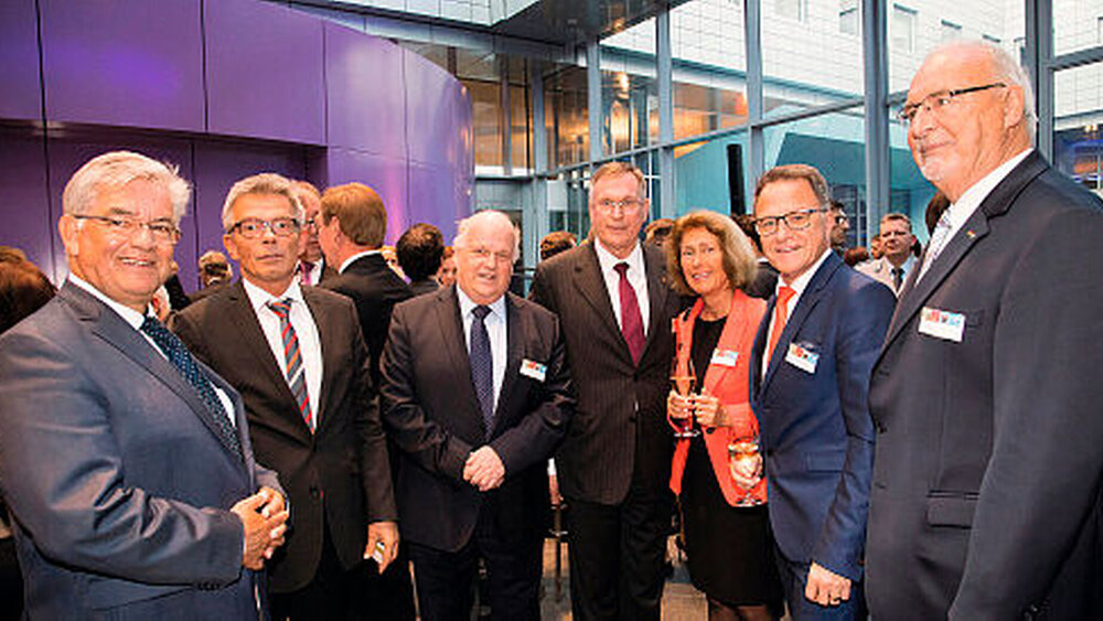 Hans-Jochen Weidhaas, Josef Hecken, Dr. Harald Deisler, Johannes Singhammer, Karin Evers-Meyer, Reiner Meier, Wolfgang Zöller |