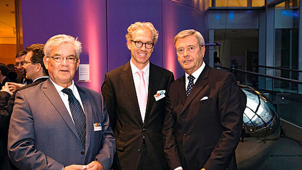 Hans-Jochen Weidhaas, Dr. Andreas Gassen, Dr. Wolfgang Eßer |