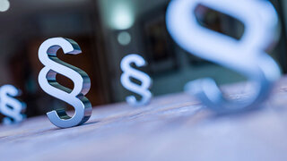Pargraphen - Symbol für Recht, Anwalt oder Kanzlei