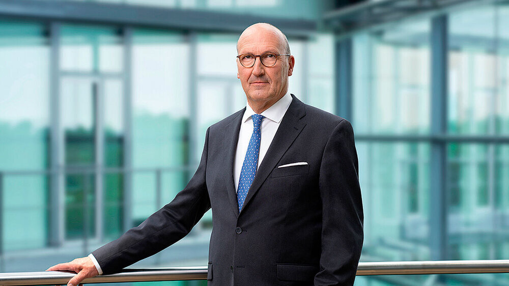 DR. Karl-Georg Pochhammer, der neue apoBank-Aufsichtsrat- vorsitzende Dr. Karl-Georg Pochhammer hält die Rückbesinnung auf die Heilberufe als Kernzielgruppe für sinnvoll.