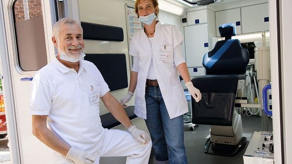 Bilanz: 1121 Patienten wurden in zwei Jahren im Zahnmobil der Caritas Hamburg versorgt.
