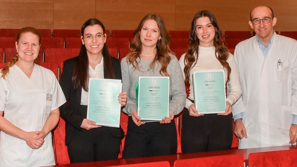 Die Goldene Hedström-Feile geht an drei Würzburger Studentinnen