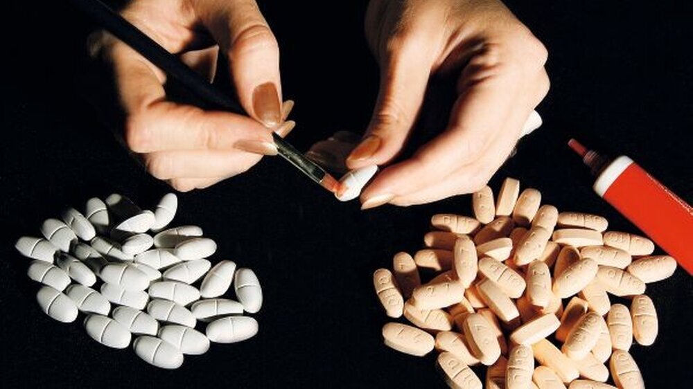Gefälscht wird alles, was die Pharmaindustrie zu bieten hat: Neben Lifestyle-Präparaten wie Potenz- oder Schlankheitspillen werden auch Antibiotika, Herz- und Krebsmittel nachgemacht.