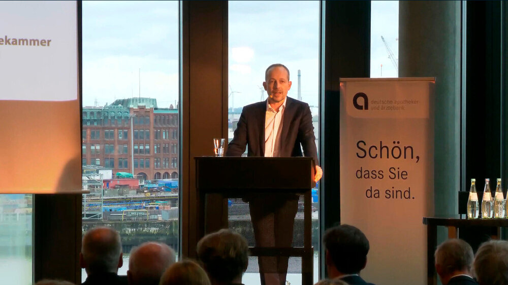 Konstantin von Laffert auf dem 17. Zahnärztetag Hamburg