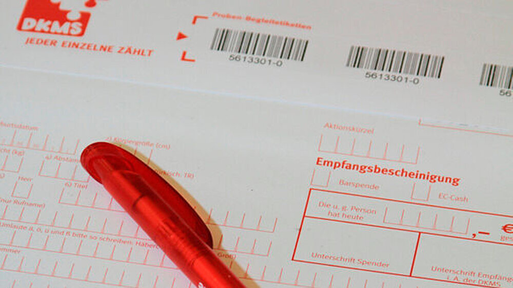 Zunächst muss der potenzielle Spender eine Einverständniserklärung unterzeichnen.