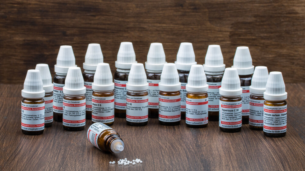 Symbolbild Homöopathie Globuli Symbolbild Homöopathie Globuli