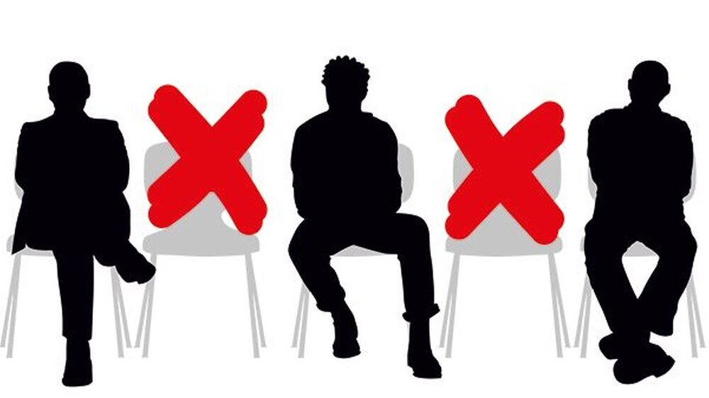 Unter anderem sollten Behandlungsplanungen und Termine so ausgerichtet sein, dass die Abstandsregeln im Rezeptions- und Wartebereich eingehalten werden können.