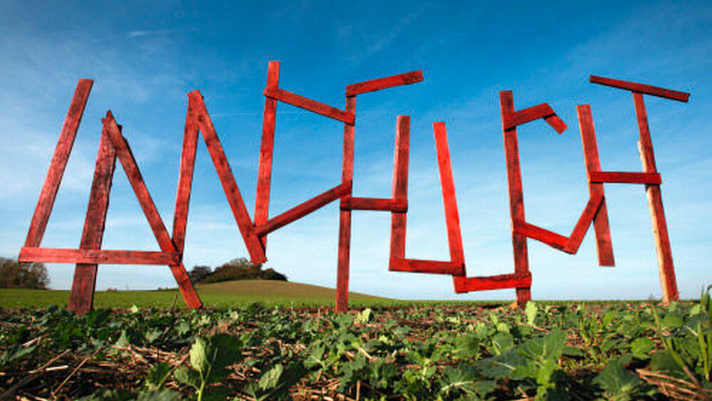 Landflucht ist bei Ärzten ein Thema, das im Alltag wachsende Probleme aufwirft. Das gilt vor allem für die Versorgung von Allgemeinerkrankungen in der Fläche. Auch der Zahnarzt ist gefragt, mit einer effektiven Zahnbehandlung zu einer besseren Allgemeingesundheit des Patienten beizutragen. |