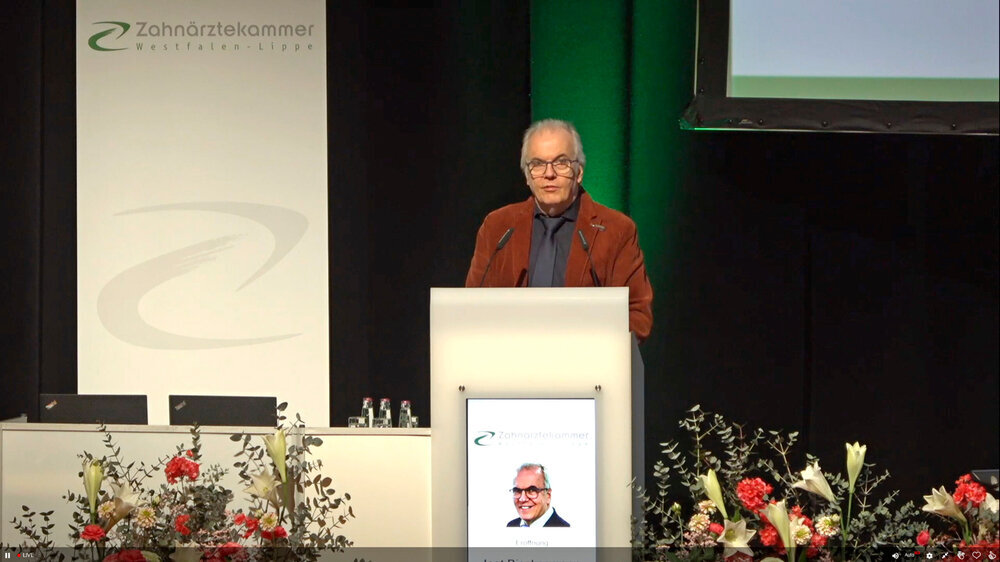 68. Zahnärztetages in Westfalen-Lippe Jost Rieckesmann, Präsident der Zahnärztekammer Westfalen-Lippe, bei der Eröffnung des 68. Zahnärztetages in Westfalen-Lippe