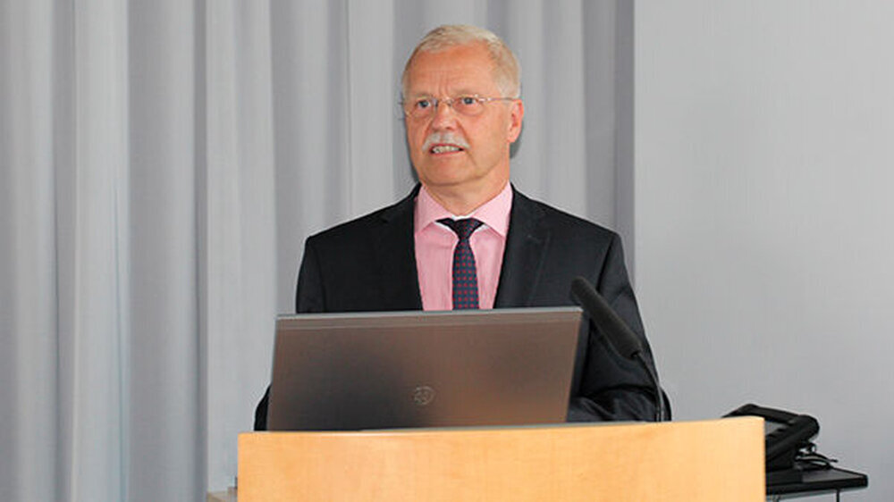 Dr. Holger Weißig, Vorsitzender der AG Qualität und Chef der KZV Sachsen, erläuterte die Bestrebungen des Gesetzgebers, die Qualität (zahn-)medizinischer Leistungen wissenschaftlich zu belegen. Weißig plädierte dafür, die hohen Qualitätsstandards