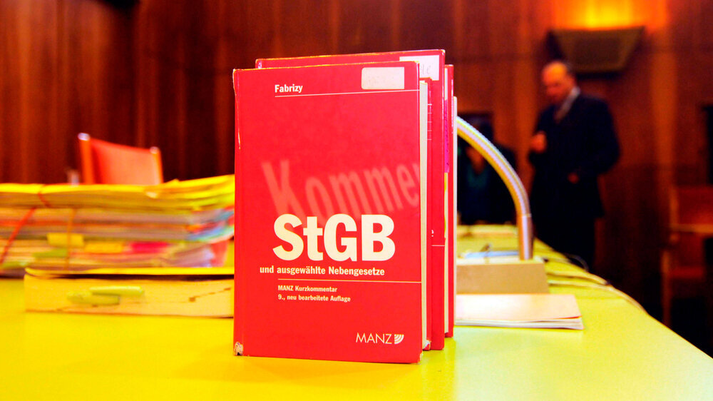 Strafgesetz und Strafrecht StGB Strafgesetz und Strafrecht StGB