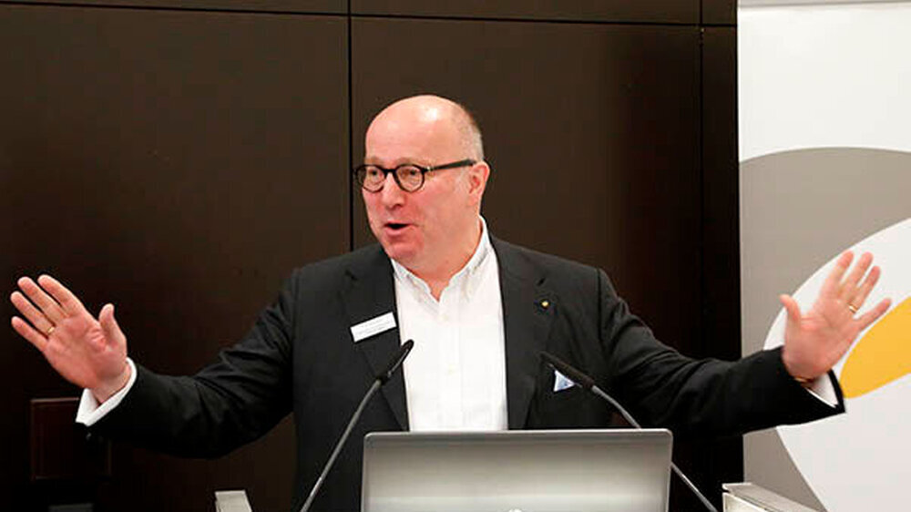 Christoph Weiss, Geschäftsführender Gesellschafter der BEGO-Firmengruppe, kündigte bei der Presseveranstalter seinen Teilrückzug aus dem operativen Geschäft an.