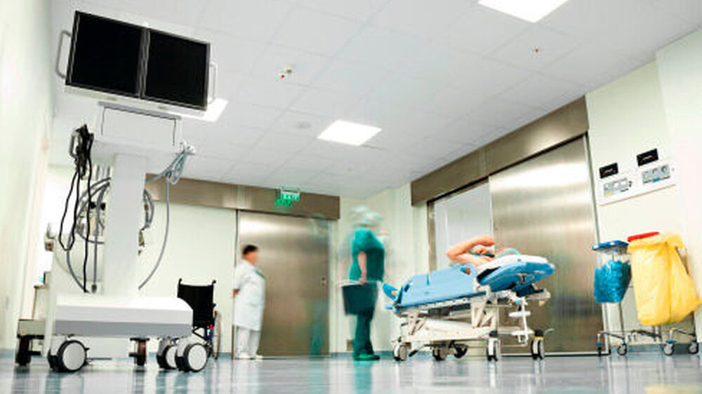 Das Krankenhaus – nicht immer ein Ort der Heilung. Im Gegenteil: Hunderttausende Patienten pro Jahr fangen sich hier erst eine Krankheit ein. | Das Krankenhaus – nicht immer ein Ort der Heilung. Im Gegenteil: Hunderttausende Patienten pro Jahr fangen sich hier erst eine Krankheit ein. |