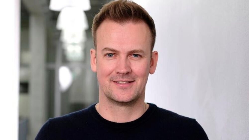 Dr. Florian Fuhrmann Dr. Florian Fuhrmann