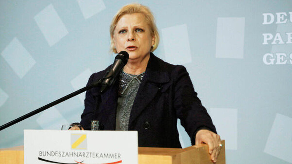 Prävention müsse in den Lebenswelten ankommen: "Egal, ob es um kleine oder große Menschen geht: Die zahnärztliche Versorgung ist entscheidend für die Lebensqualität und die Gesundheit" sagte Hilde Mattheis (SPD, MdB). "Wir haben die Patienten und Ve