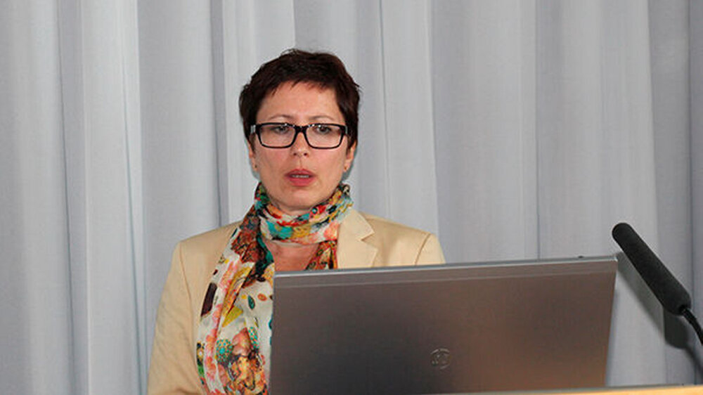 Petra Corvin, Leiterin der Abteilung Qualitätsförderung bei der KZBV, verwies auf die gesetzlichen Grundlagen im SGB V, mit denen auch den Zahnärzten verbindliche Vorgaben für die Qualitätssicherung und - förderung gemacht werden. Dabei müssten sic