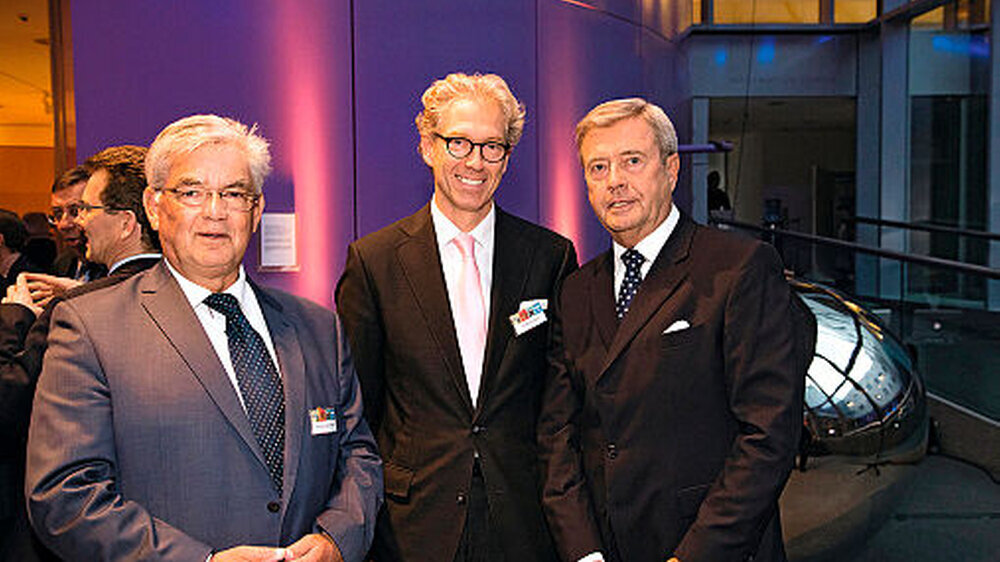 Hans-Jochen Weidhaas, Dr. Andreas Gassen, Dr. Wolfgang Eßer |