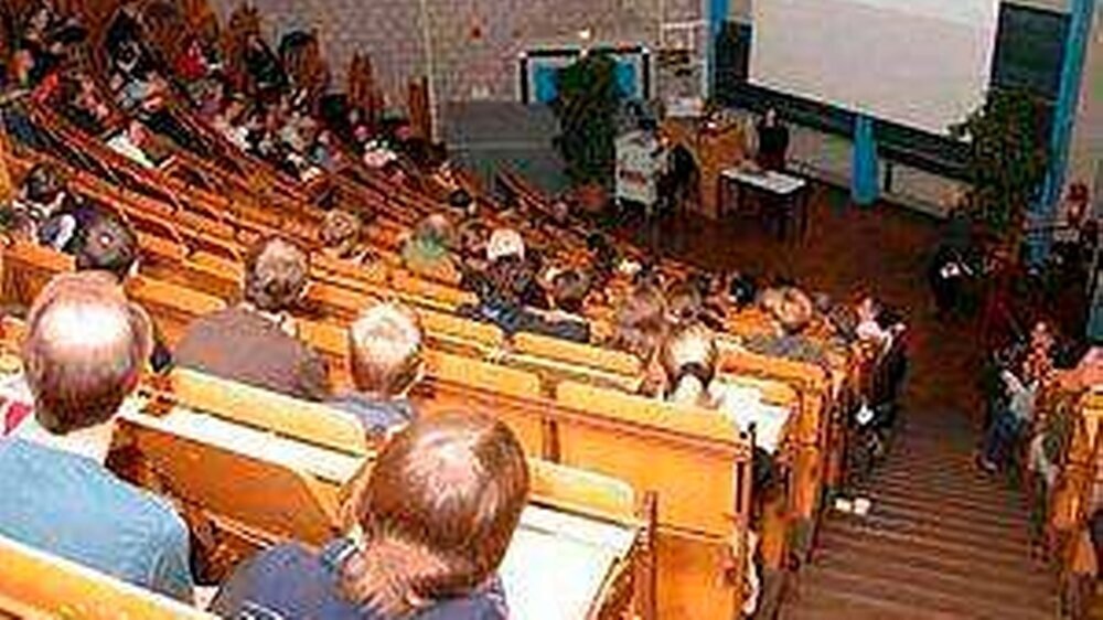 Studenten sind nur eine Gruppe der möglichen Nutznießer für Stiftungen, ...