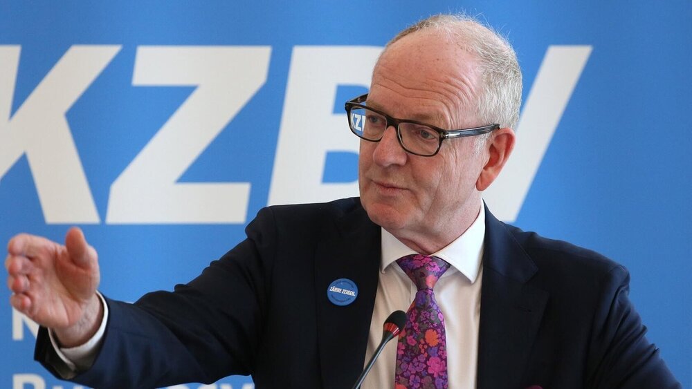 Martin Hendges bei der 6. Vertreterversammlung der KZBV, 04.06.-05.06.2025, in Köln. 04.06.2025