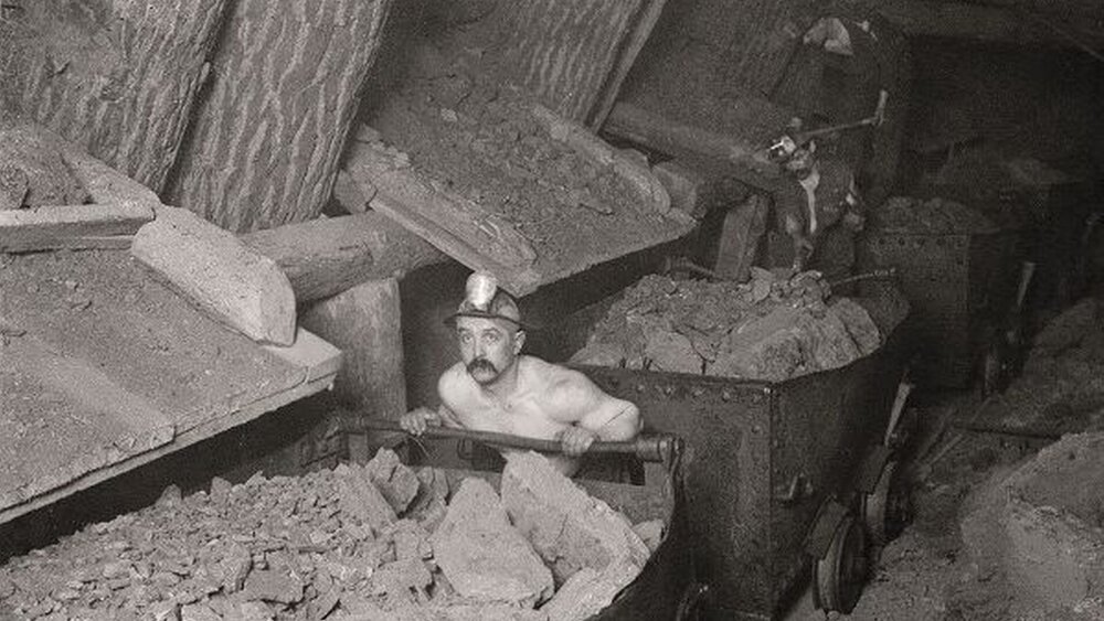 Die schwere Arbeit unter Tage war nicht nur anstrengend, sondern auch sehr unfallträchtig. |