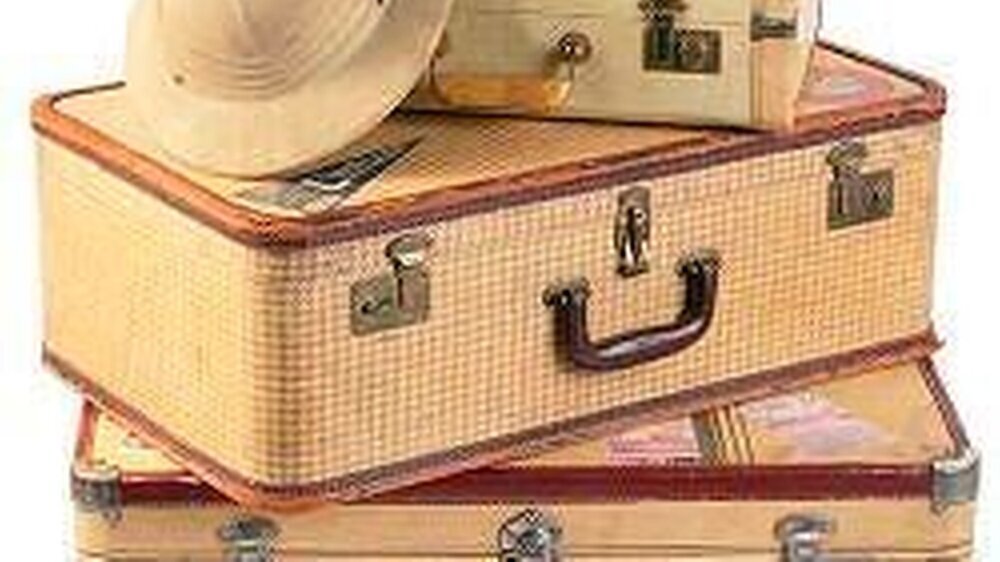 Wenn einer eine Reise tut, packt er am besten einen Finanzmix ein und sorgt mit Versicherungen vor.