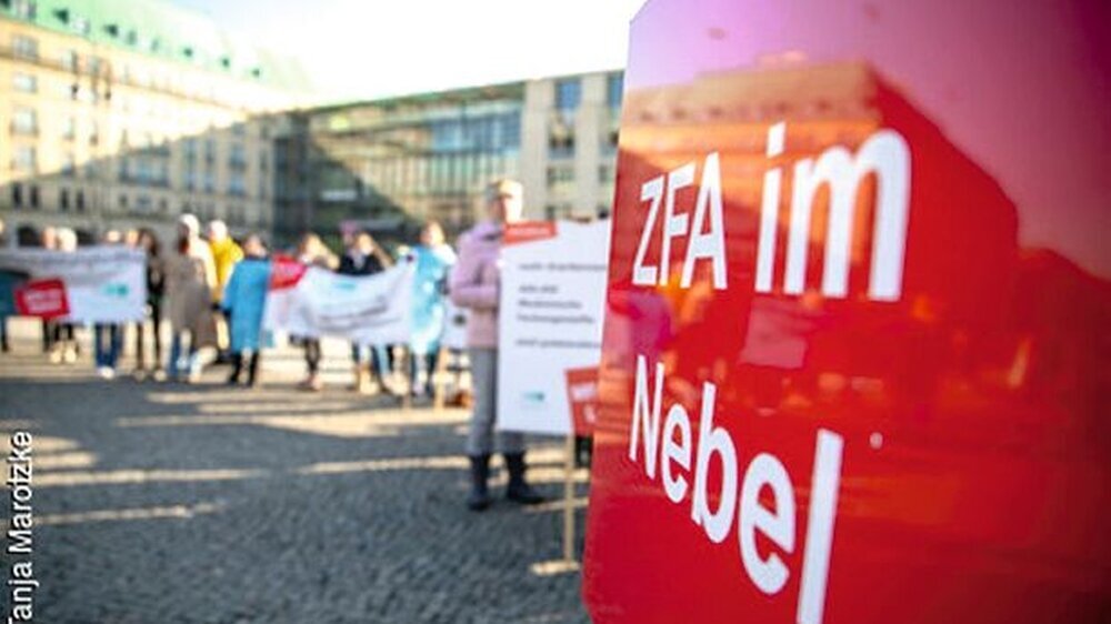 Protest-Aktion ZFA Brandenburger Tor 08.02.23 Protest-Aktion ZFA Brandenburger Tor 08.02.23