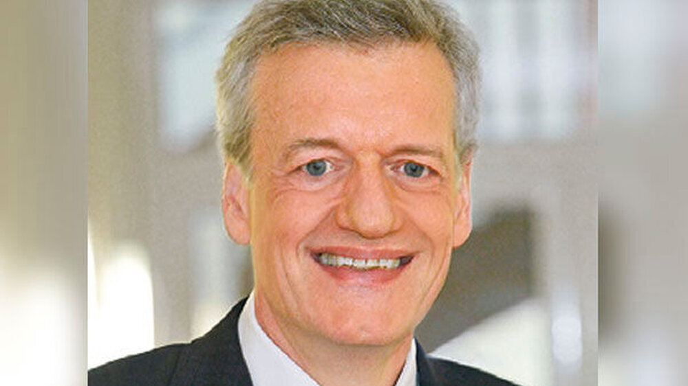 Prof. Dr. med. Ferdinand M. Gerlach, MPH, ist Direktor des Institut für Allgemeinmedizin an der Goethe-Universität Frankfurt am Main und Vorsitzender des Sachverständigenrats zur Begutachtung der Entwicklung im Gesundheitswesen.